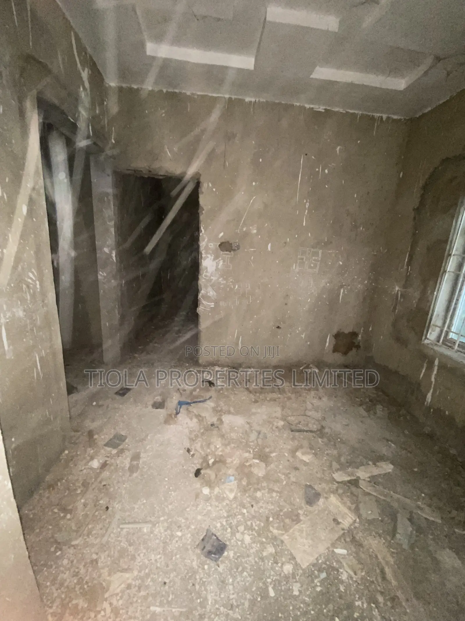 3bdrm Bungalow in Shimex Estate, Sabon Lugbe for sale