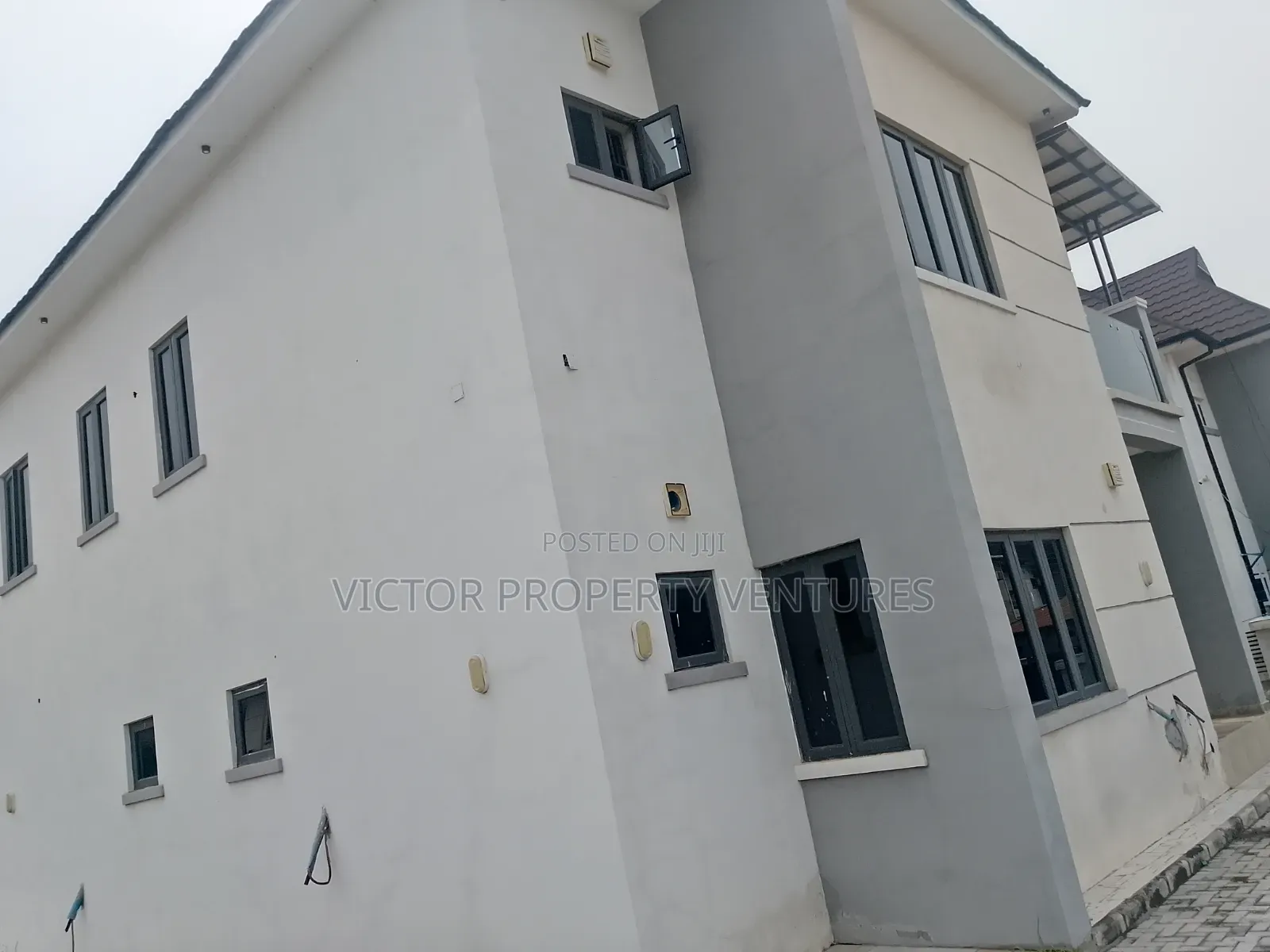 4bdrm Duplex in Dantata Estate, Kubwa for sale