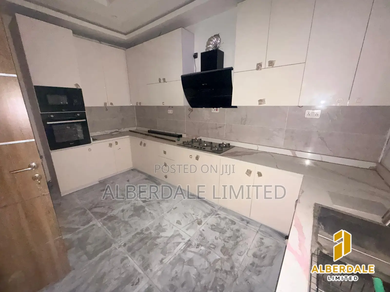 4bdrm Duplex in Millennium, Gbagada for sale
