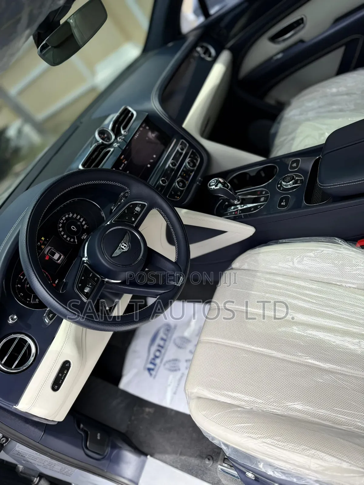 Bentley Bentayga 2025 Gray
