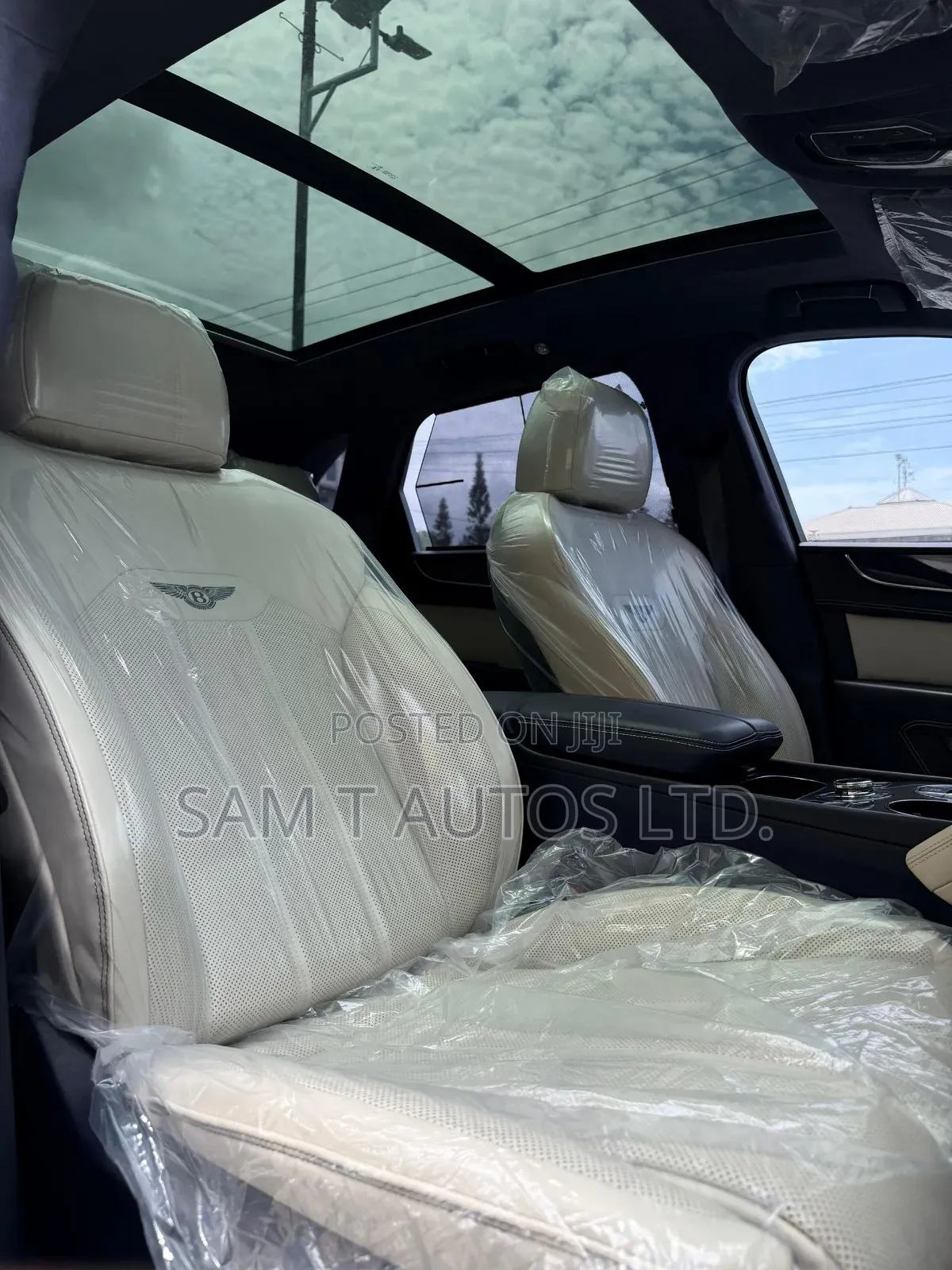 Bentley Bentayga 2025 Gray