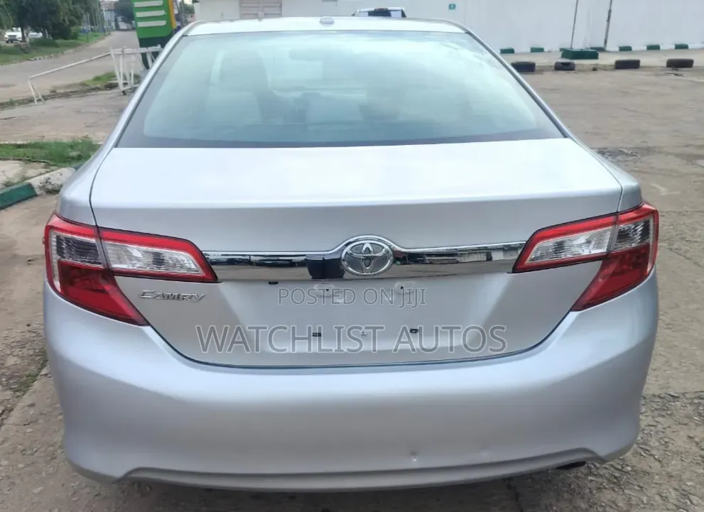 Toyota Camry 2012 Silver