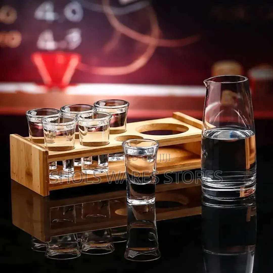Bamboo 7-Holetequilla Shot Glass + Carafe Serving Tray
