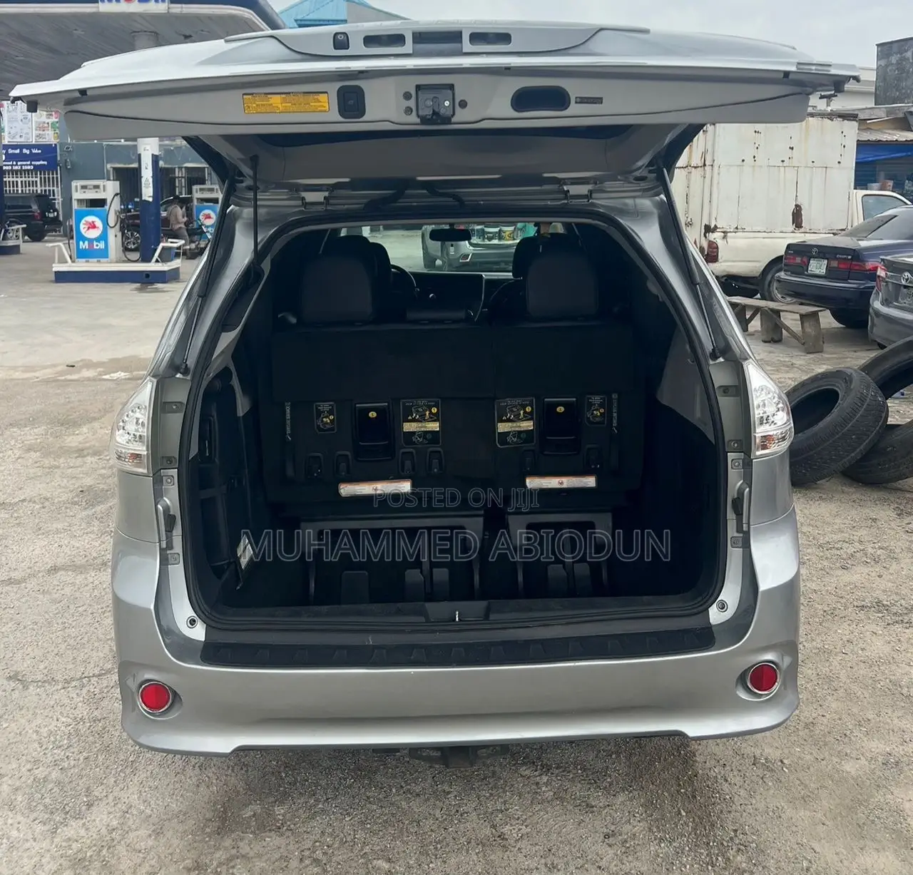 Toyota Sienna 2015 Silver