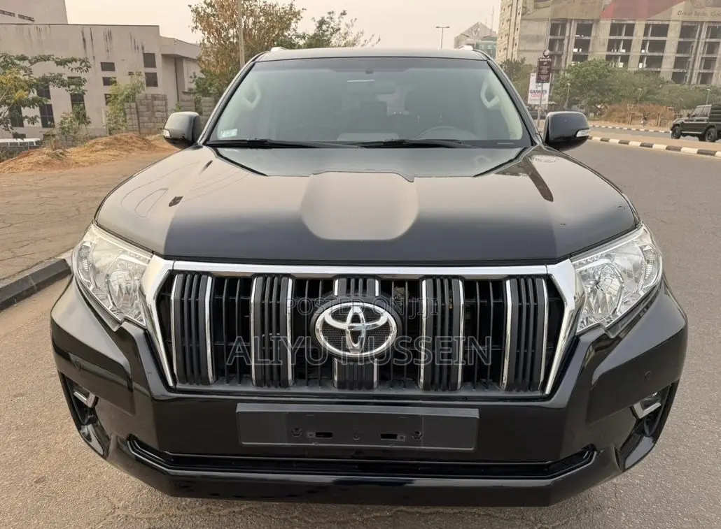 Toyota Land Cruiser Prado 2019 Black