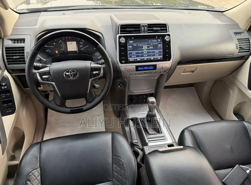 Toyota Land Cruiser Prado 2019 Black