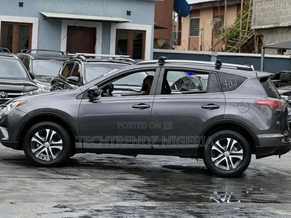 Toyota RAV4 2018 Gray