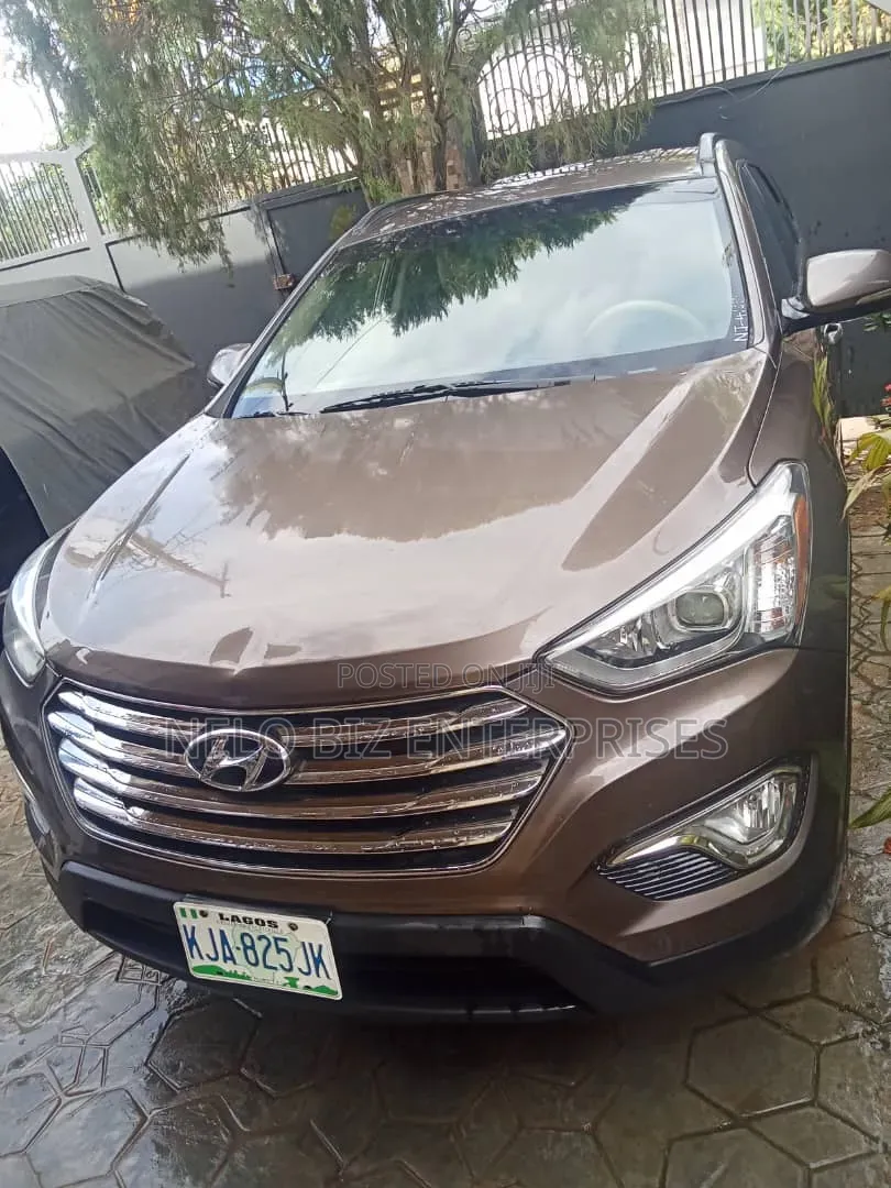 Hyundai Santa Fe 2014 Brown