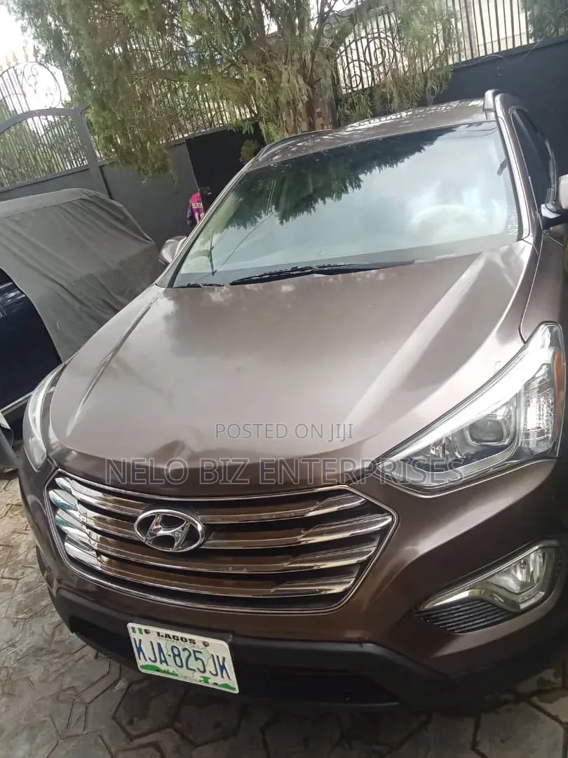 Hyundai Santa Fe 2014 Brown