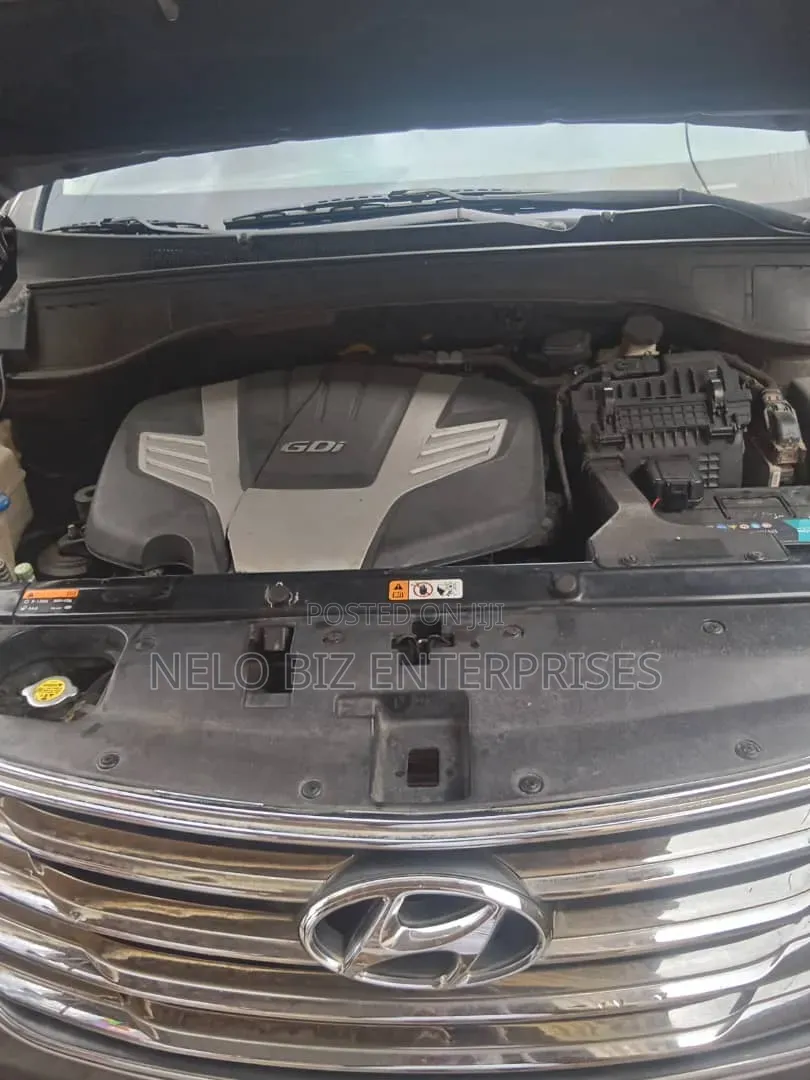 Hyundai Santa Fe 2014 Brown