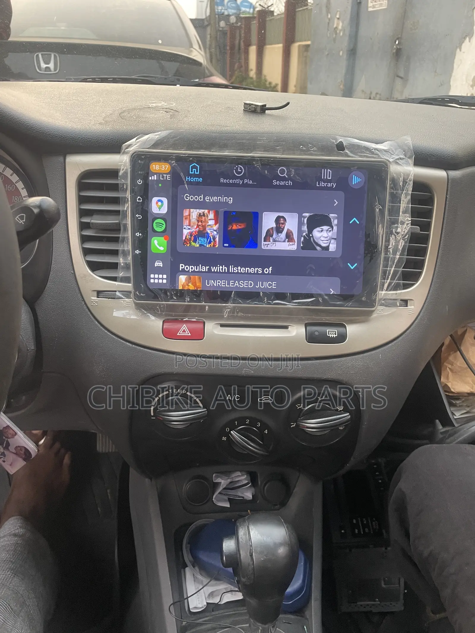 Kia Rio 2006-2010 Navigation Apple Carplay/Reverse Camera