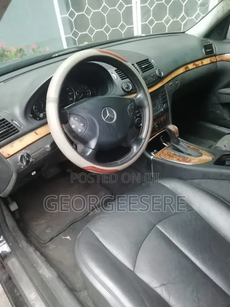 Mercedes-Benz E350 2006 Black