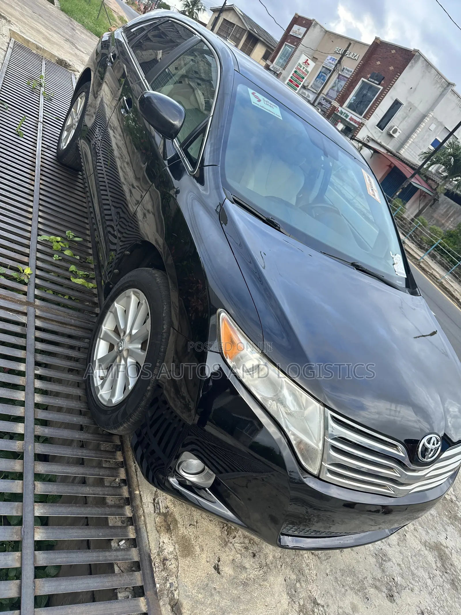Toyota Venza LE 2010 Black