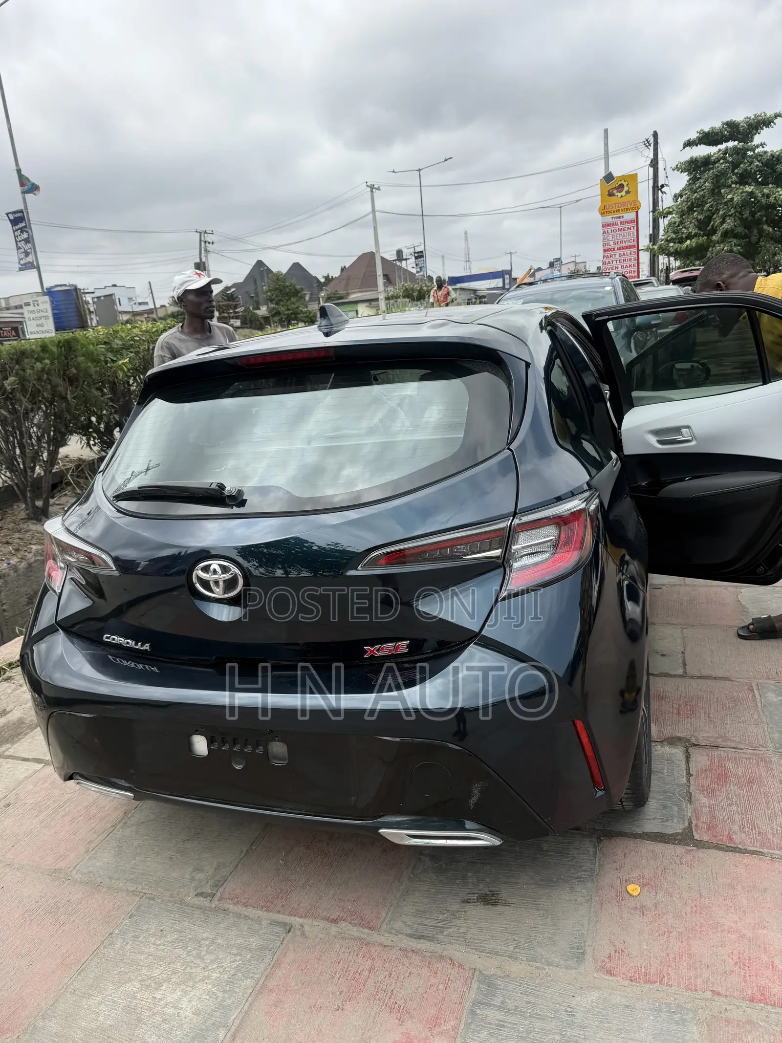 Toyota Corolla XSE 2021 Blue