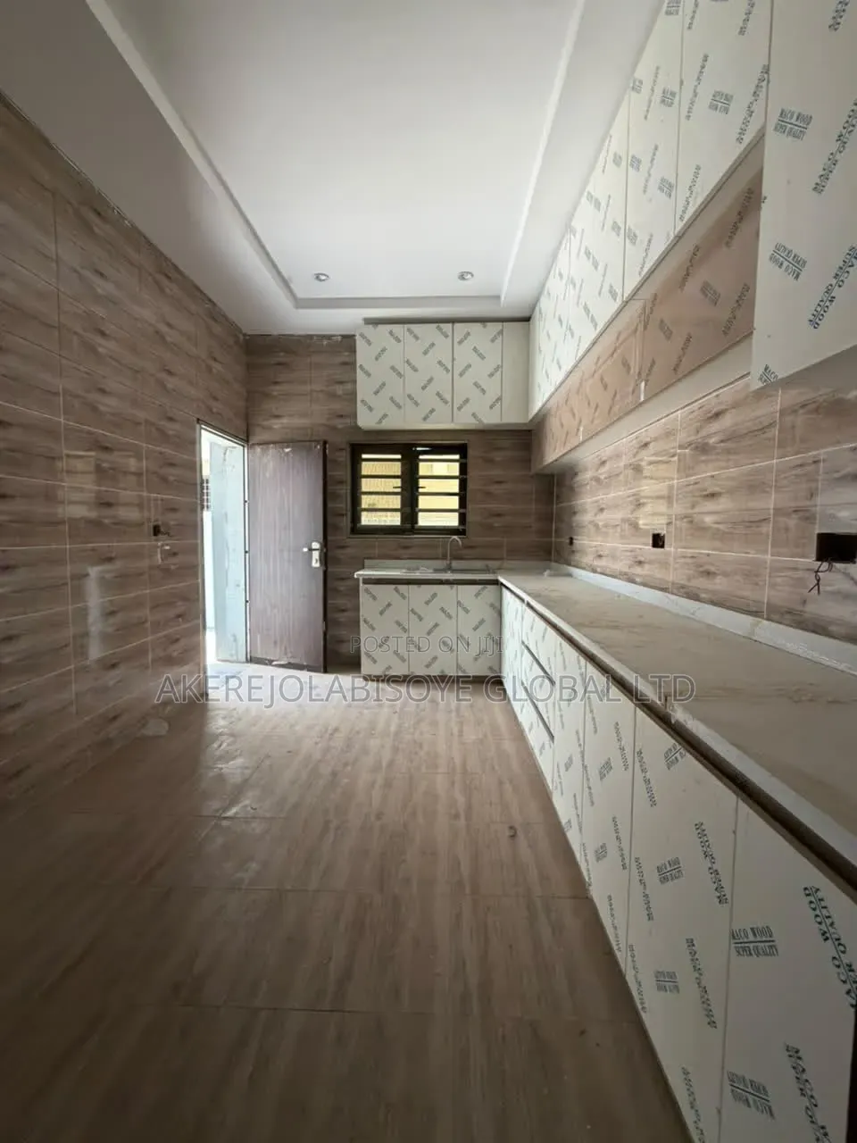 4bdrm Duplex in Gaduwa, Abii for sale