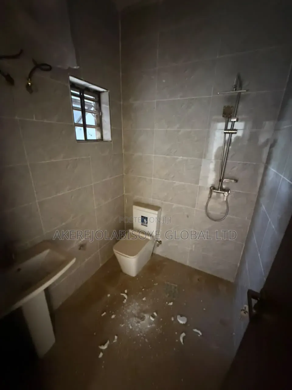 4bdrm Duplex in Gaduwa, Abii for sale