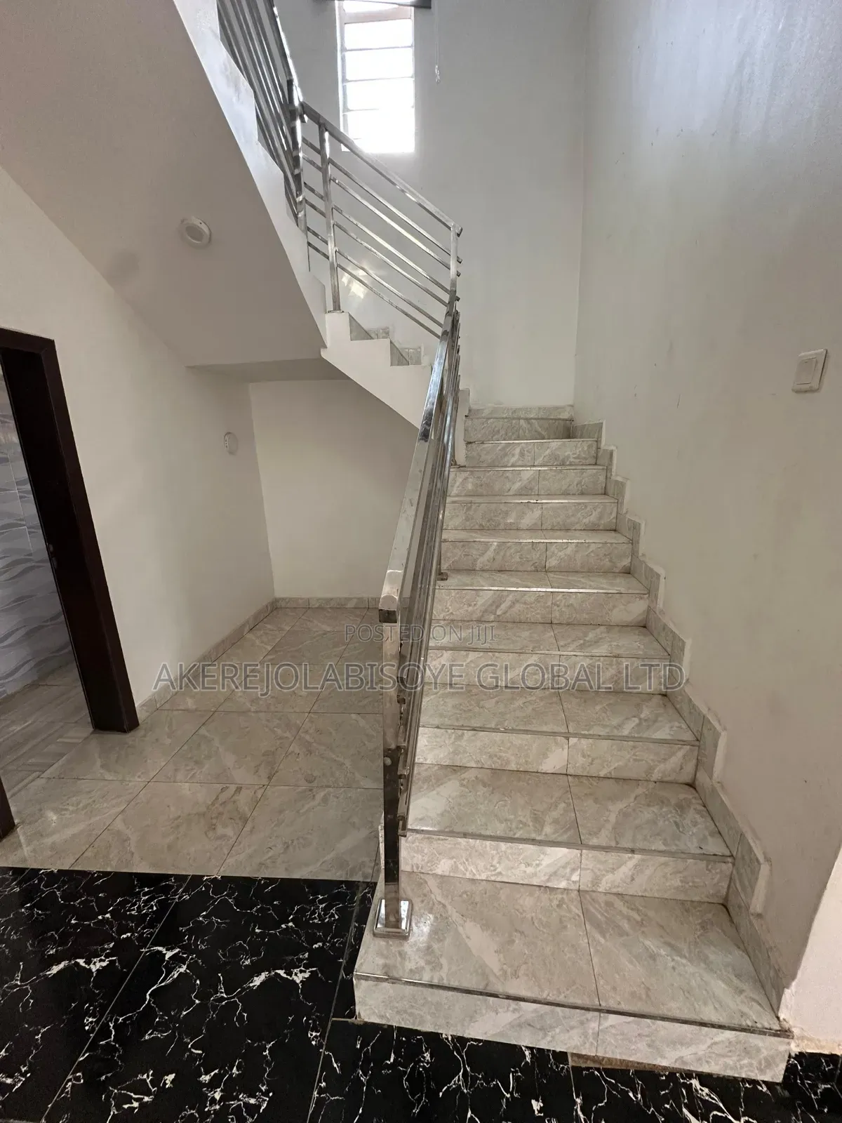 4bdrm Duplex in In An Estate, Life Camp for rent