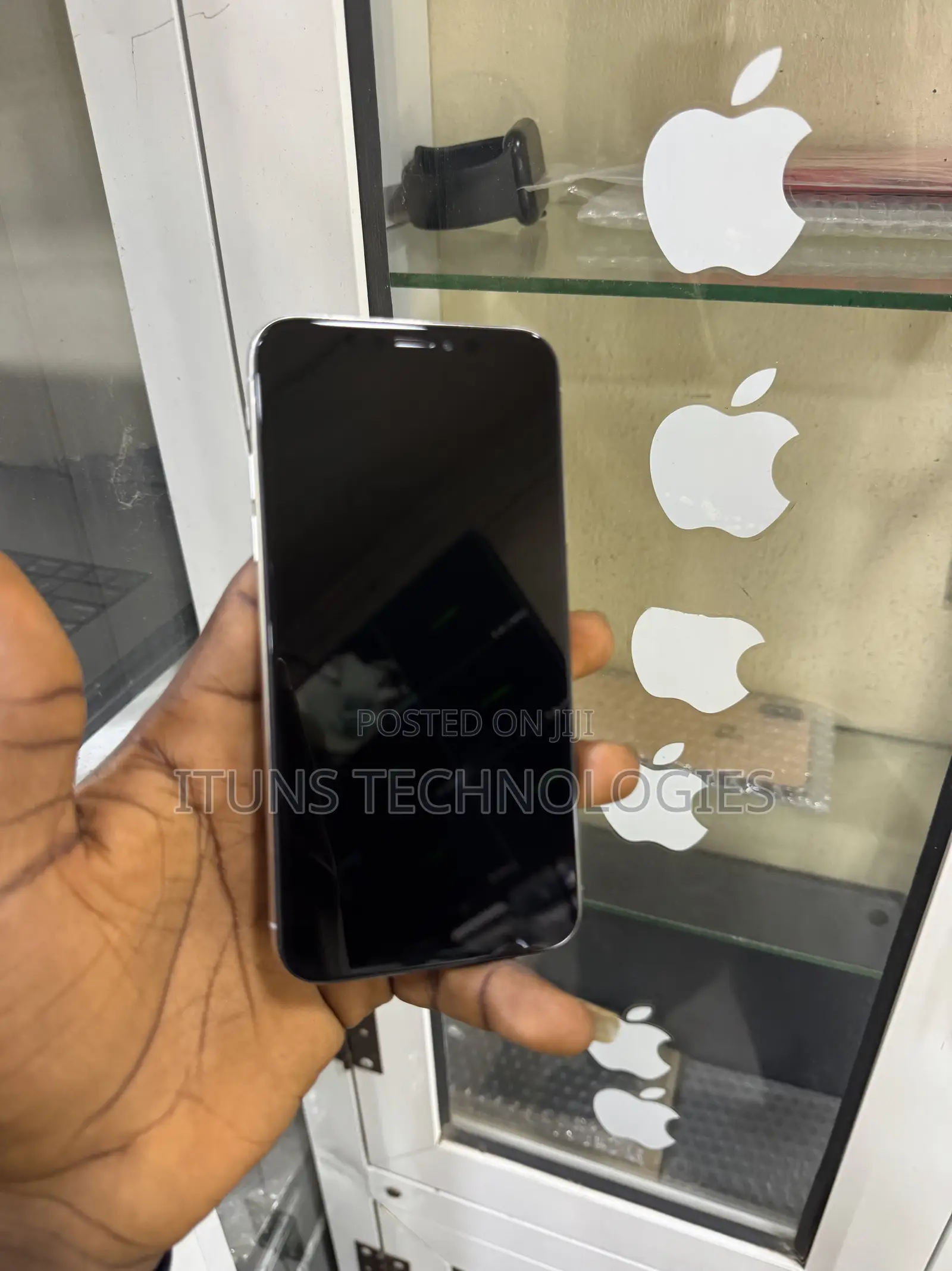 Apple iPhone X 64 GB White