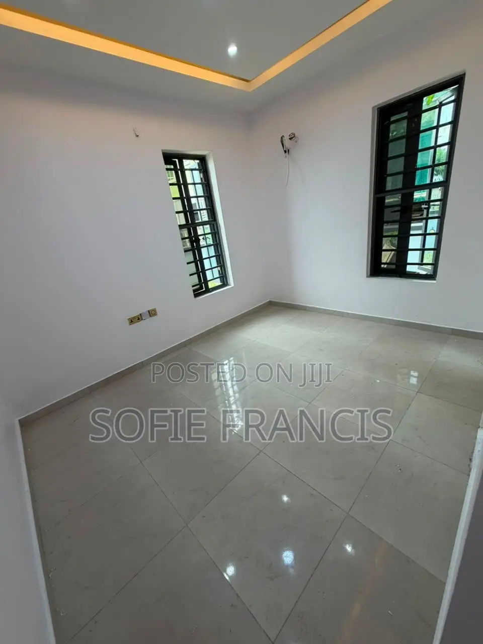 2bdrm Apartment in Royal Garden, Ajiwe for rent