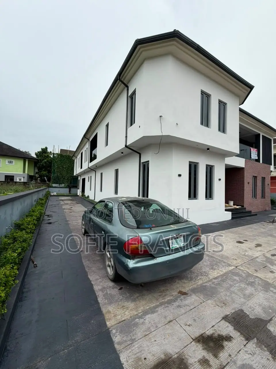 2bdrm Apartment in Royal Garden, Ajiwe for rent