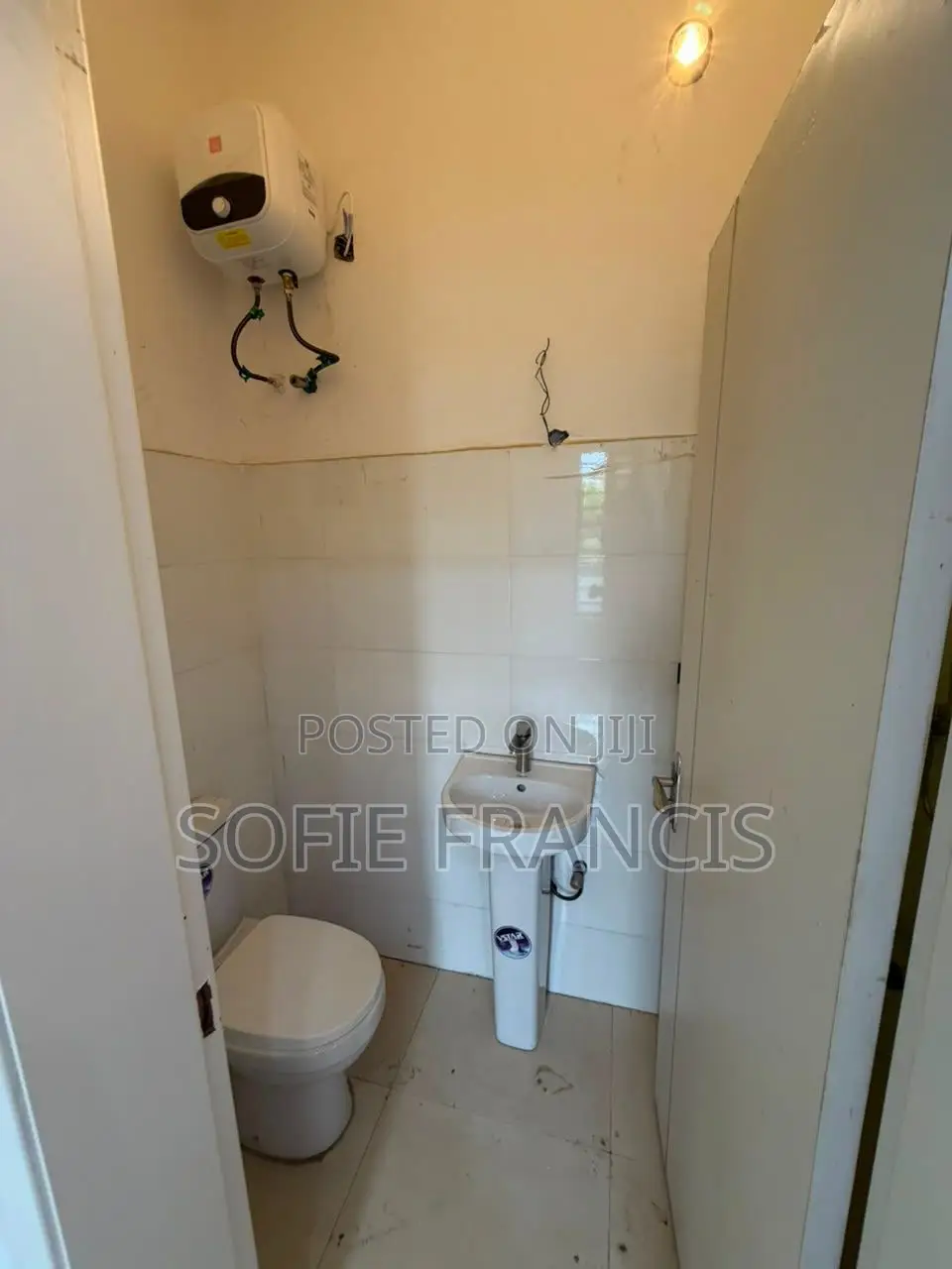 2bdrm Apartment in Royal Garden, Ajiwe for rent