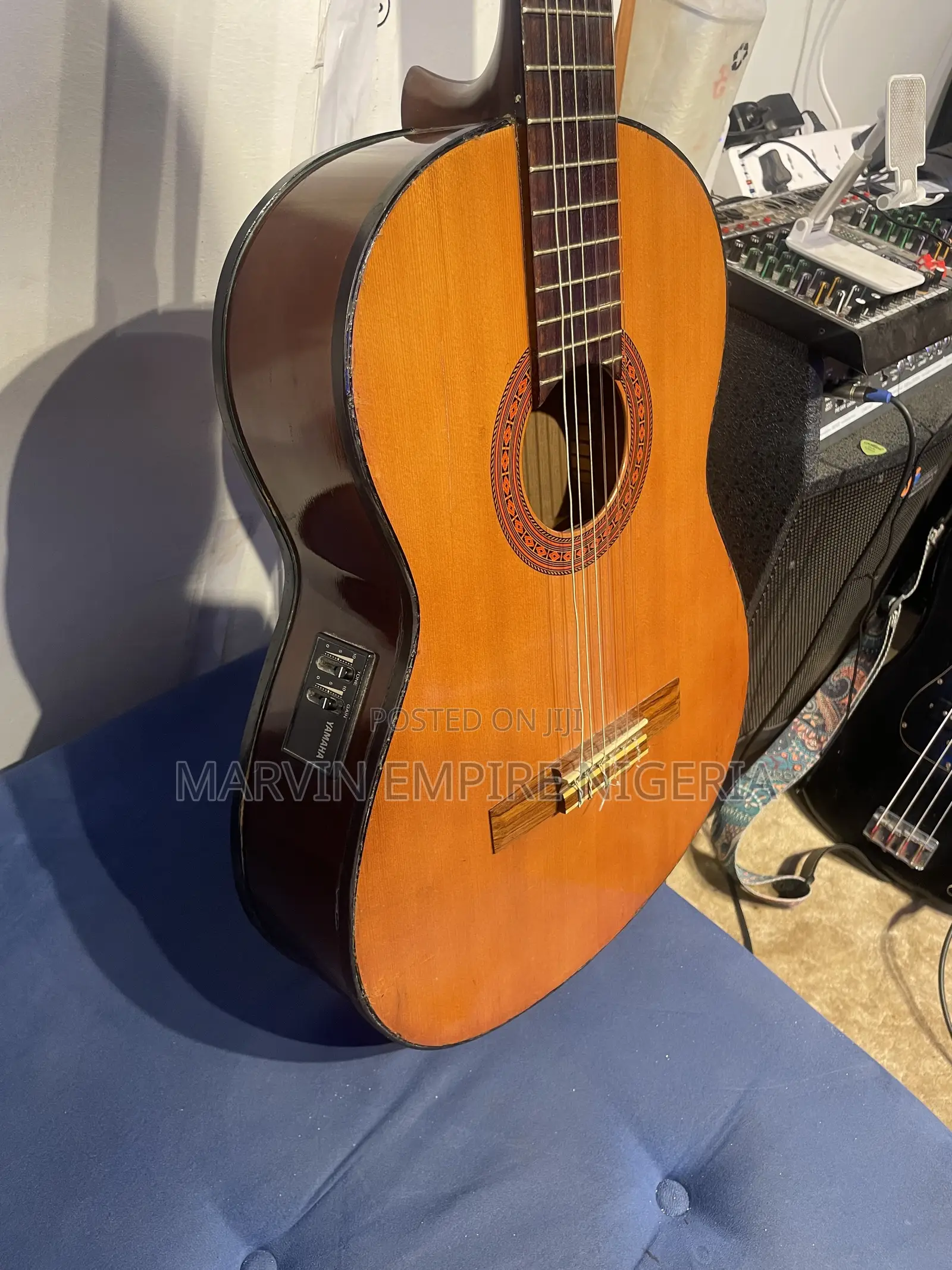Yamaha Cx40 Electro-Acoustic Concert Classical Guitar