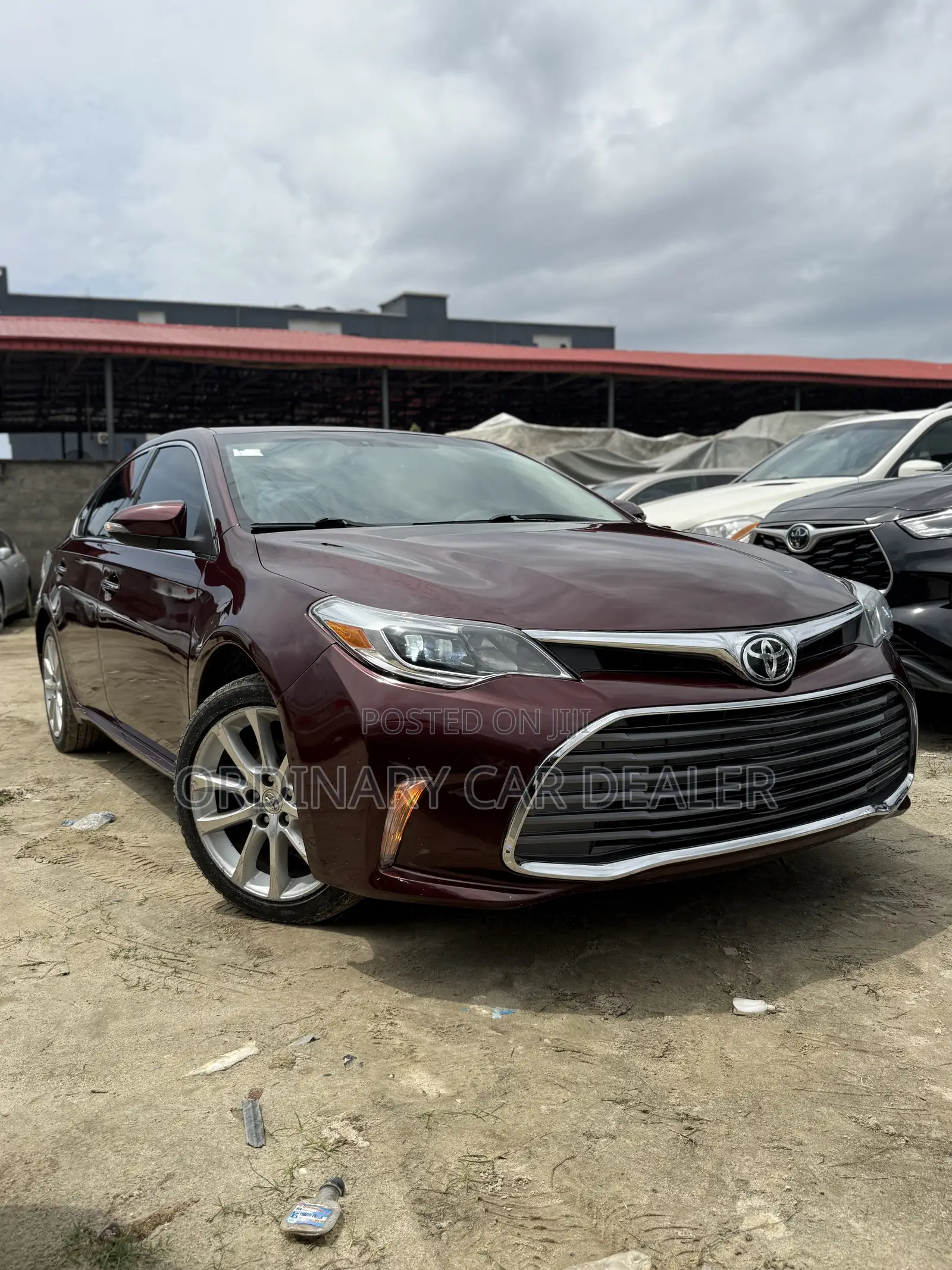Toyota Avalon XLE Sedar FWD (3.5L 6cyl 6A) 2013 Burgundy