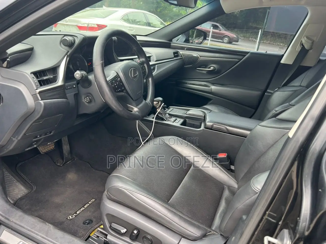 Lexus ES 2022 Black