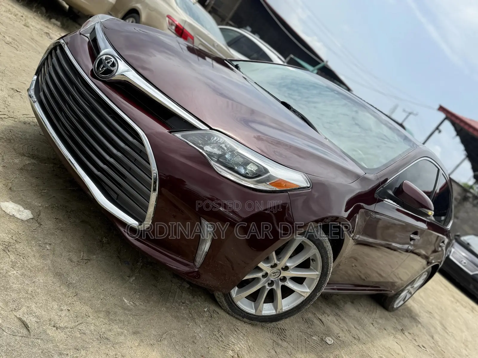 Toyota Avalon XLE Sedar FWD (3.5L 6cyl 6A) 2013 Burgundy