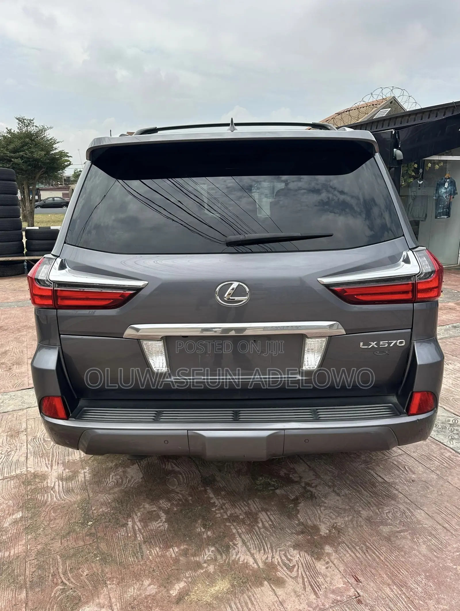 Lexus LX 570 (5 seats) AWD 2016 Gray