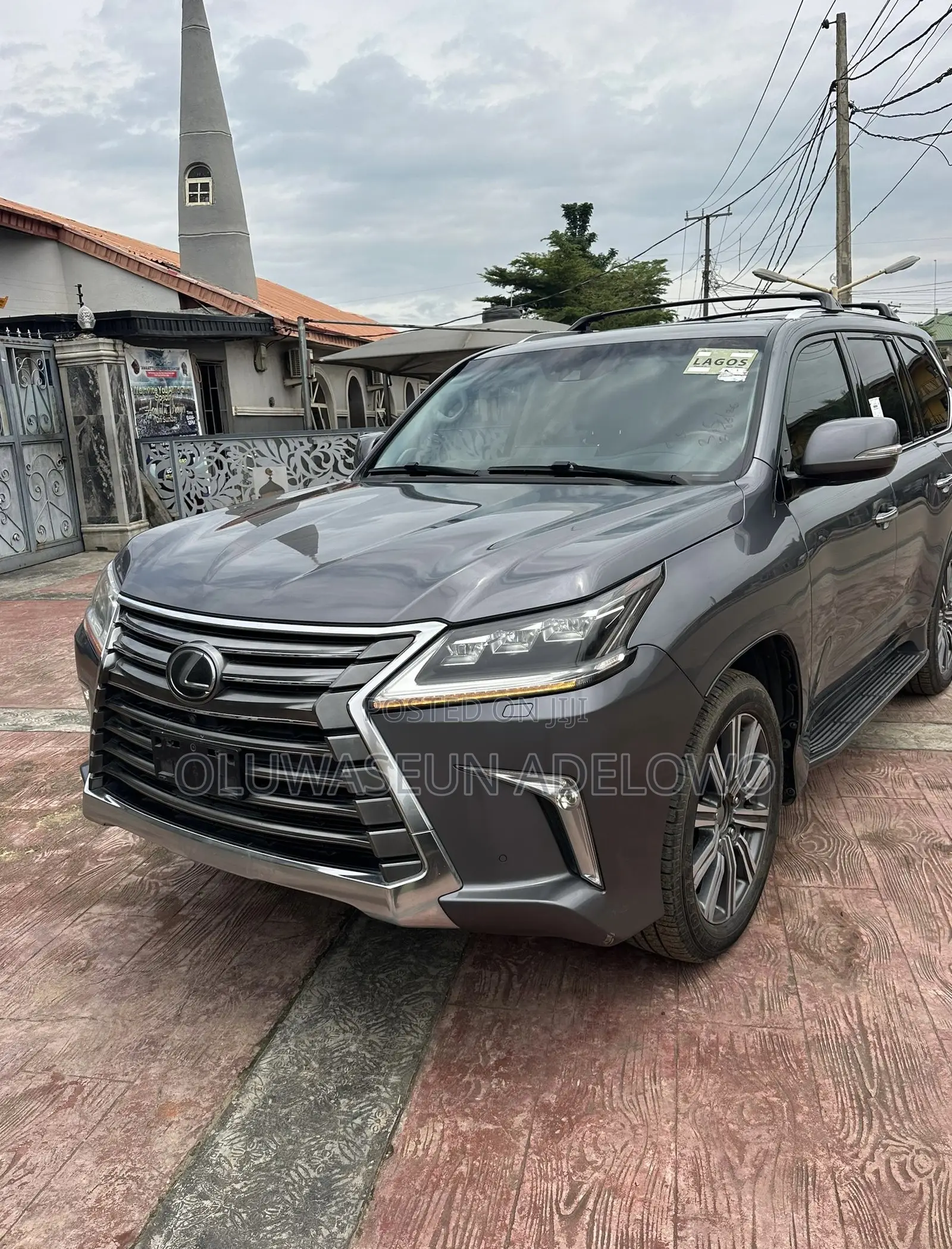 Lexus LX 570 (5 seats) AWD 2016 Gray