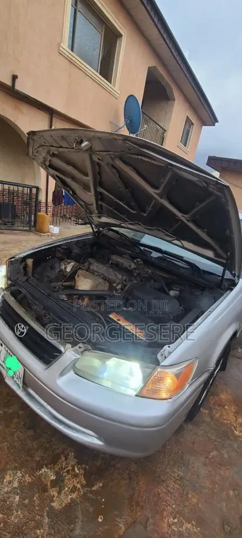 Toyota Camry 2001 Silver