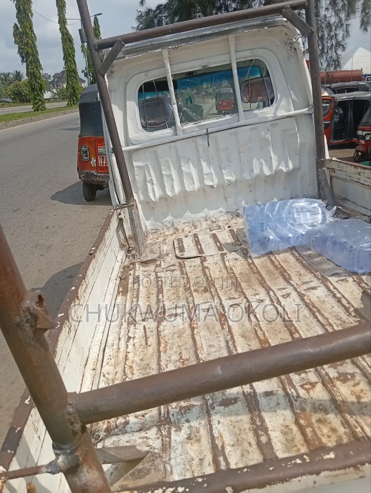 Daihatsu Hijet 2010 White