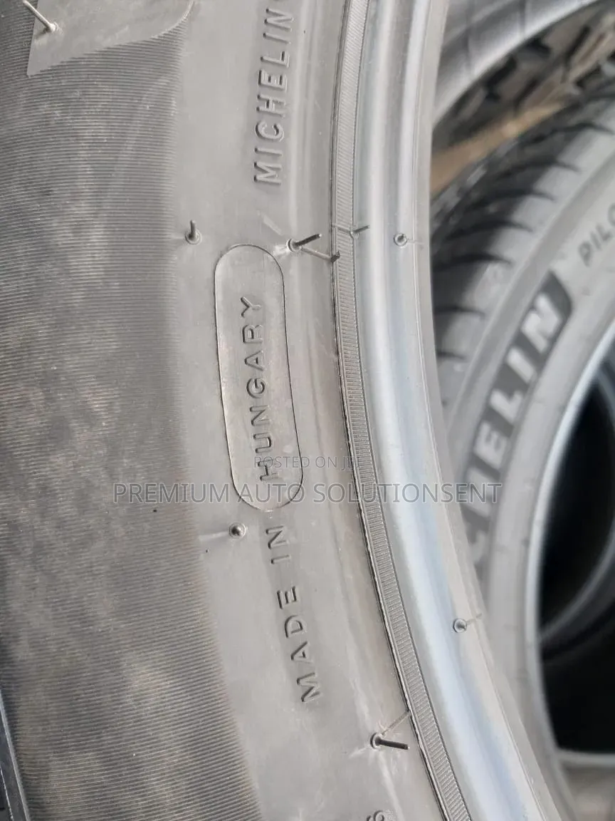 Brand New 295/40r22 Michelin