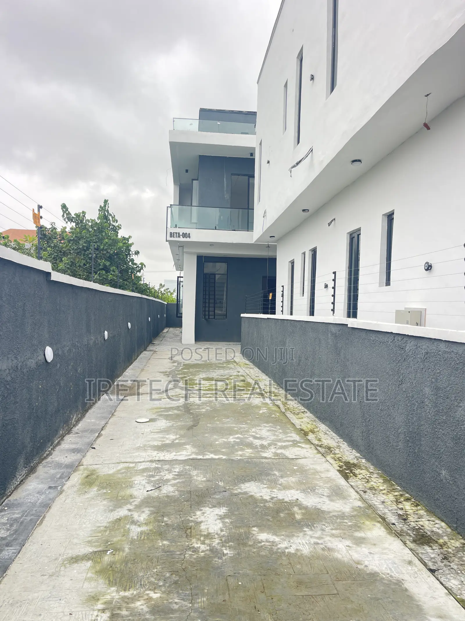 4bdrm Duplex in Ajah Abraham, Off Lekki-Epe Expressway for sale