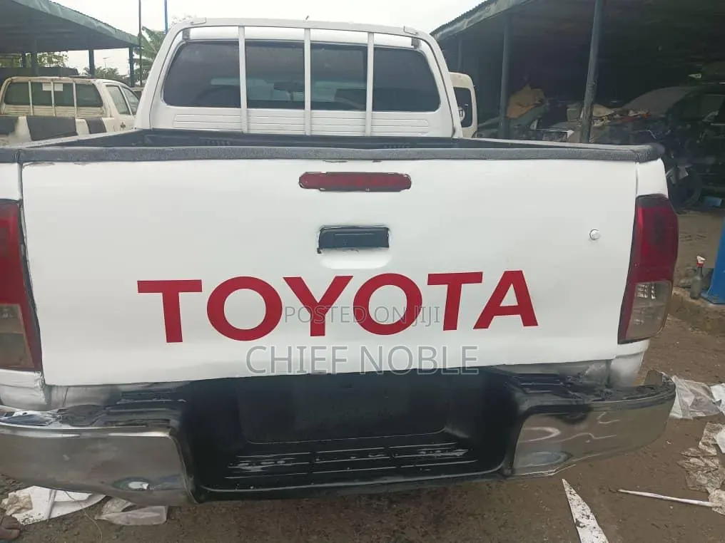 Toyota Hilux 2.0 VVT-i 2012 White