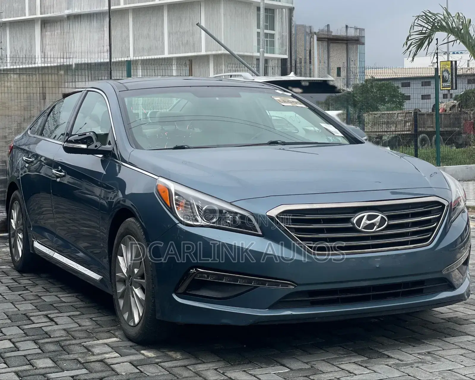 Hyundai Sonata Limited 4dr Sedan (2.4L 4cyl 6A) 2015 Blue