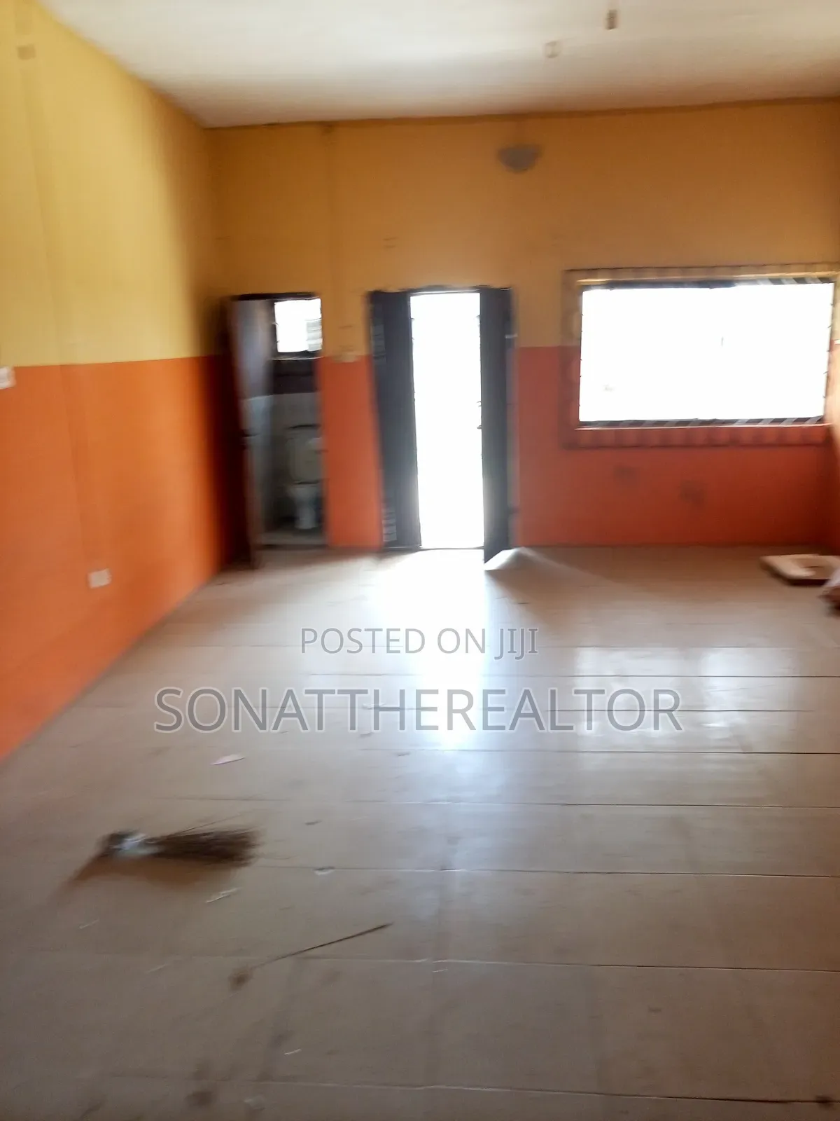 3bdrm Block of Flats in Ologuneru for sale