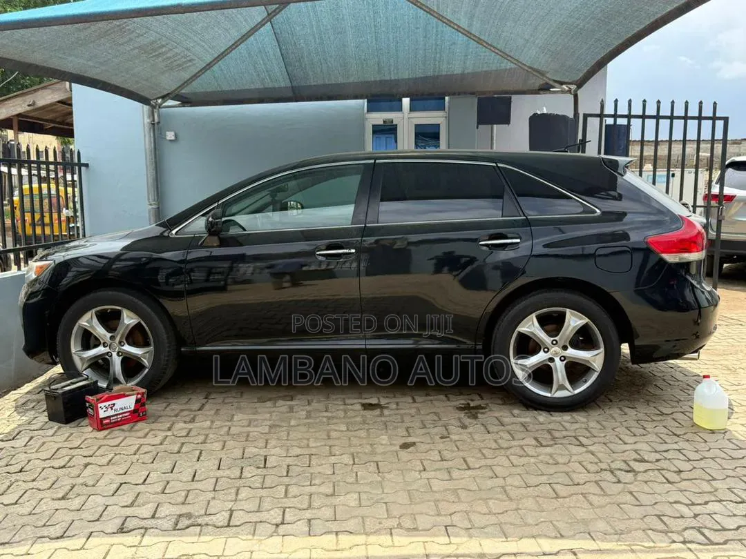 Toyota Venza 2010 Black