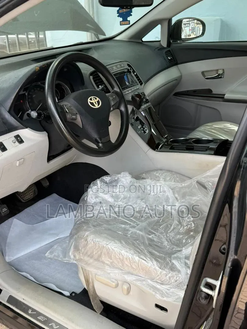 Toyota Venza 2010 Black