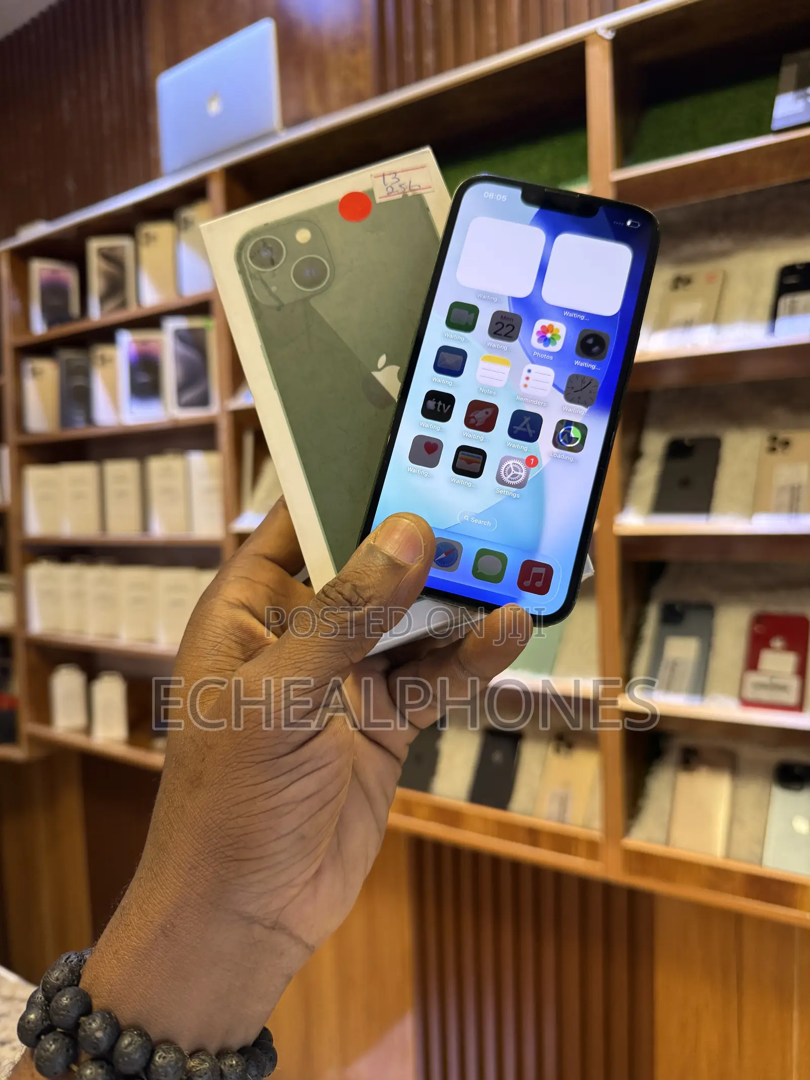 Apple iPhone 13 256 GB Green