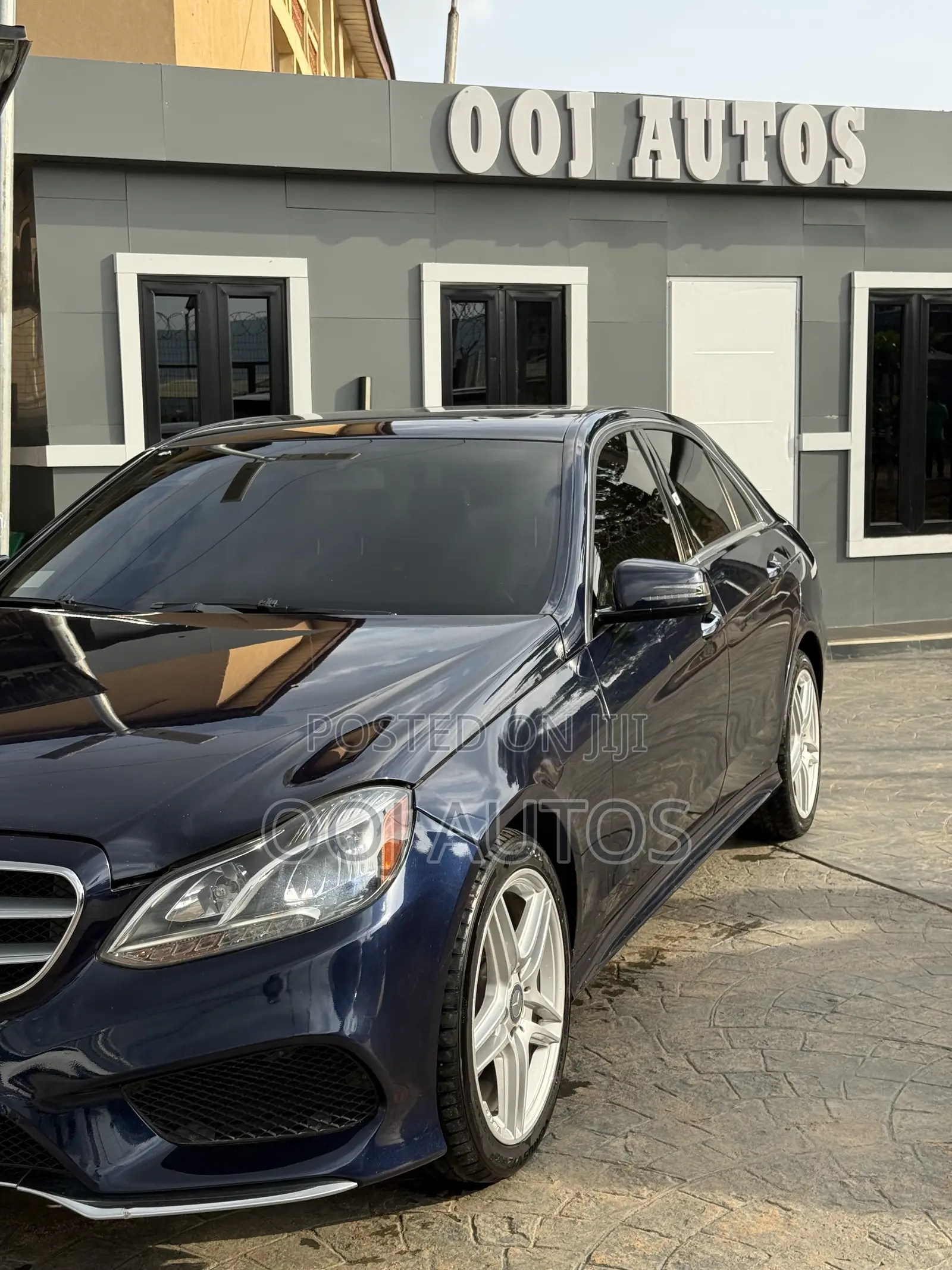 Mercedes-Benz E350 2014 Blue