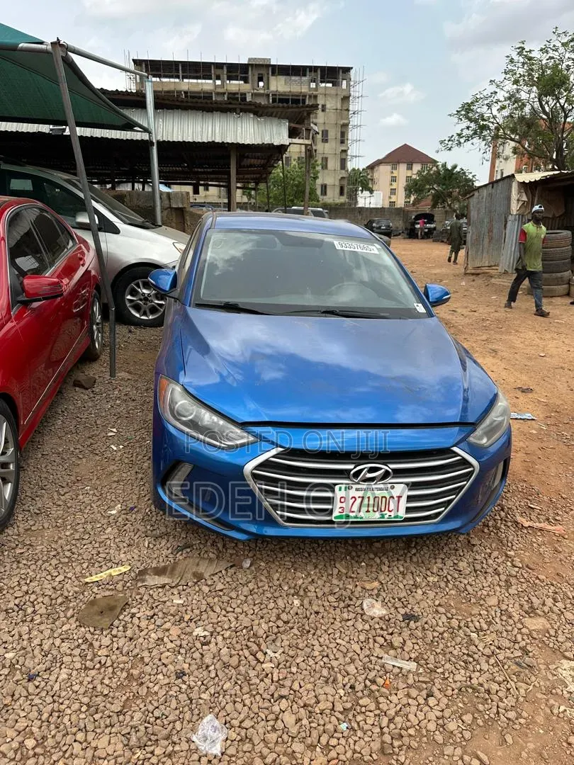 Hyundai Elantra 2018 Blue