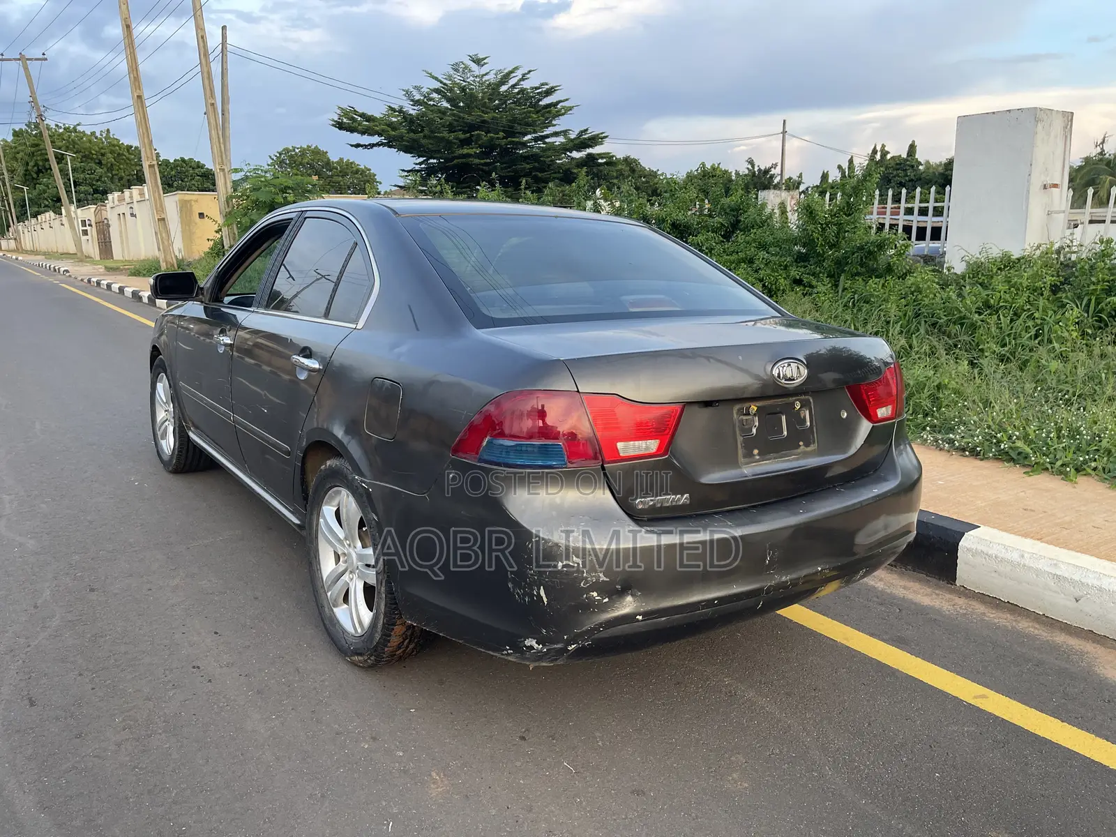 Kia Optima EX Sedan FWD (2.4L 4cyl 5A) 2010 Brown
