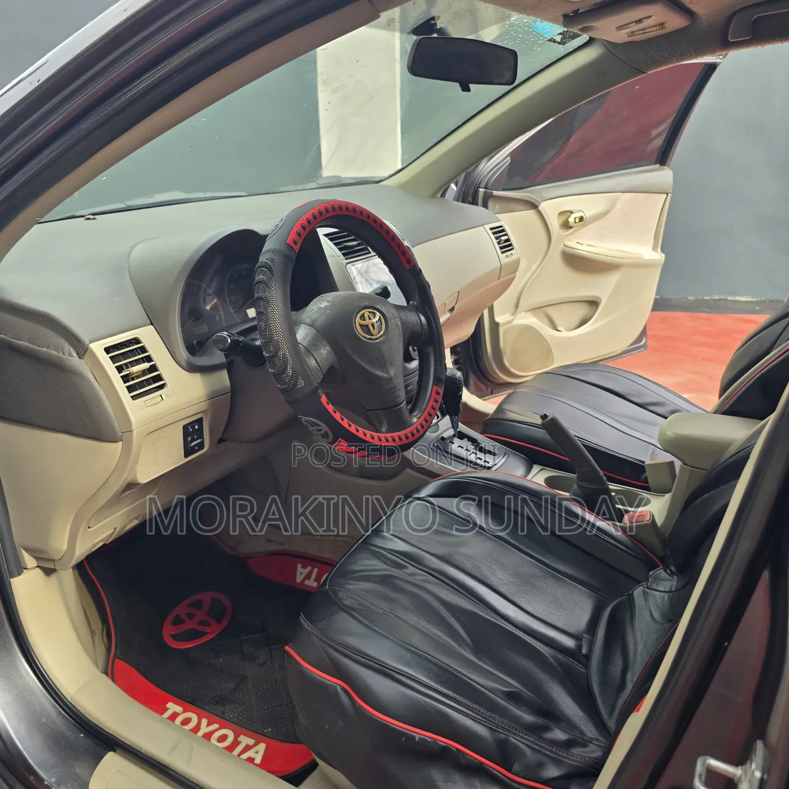 Toyota Corolla 2010 Gray