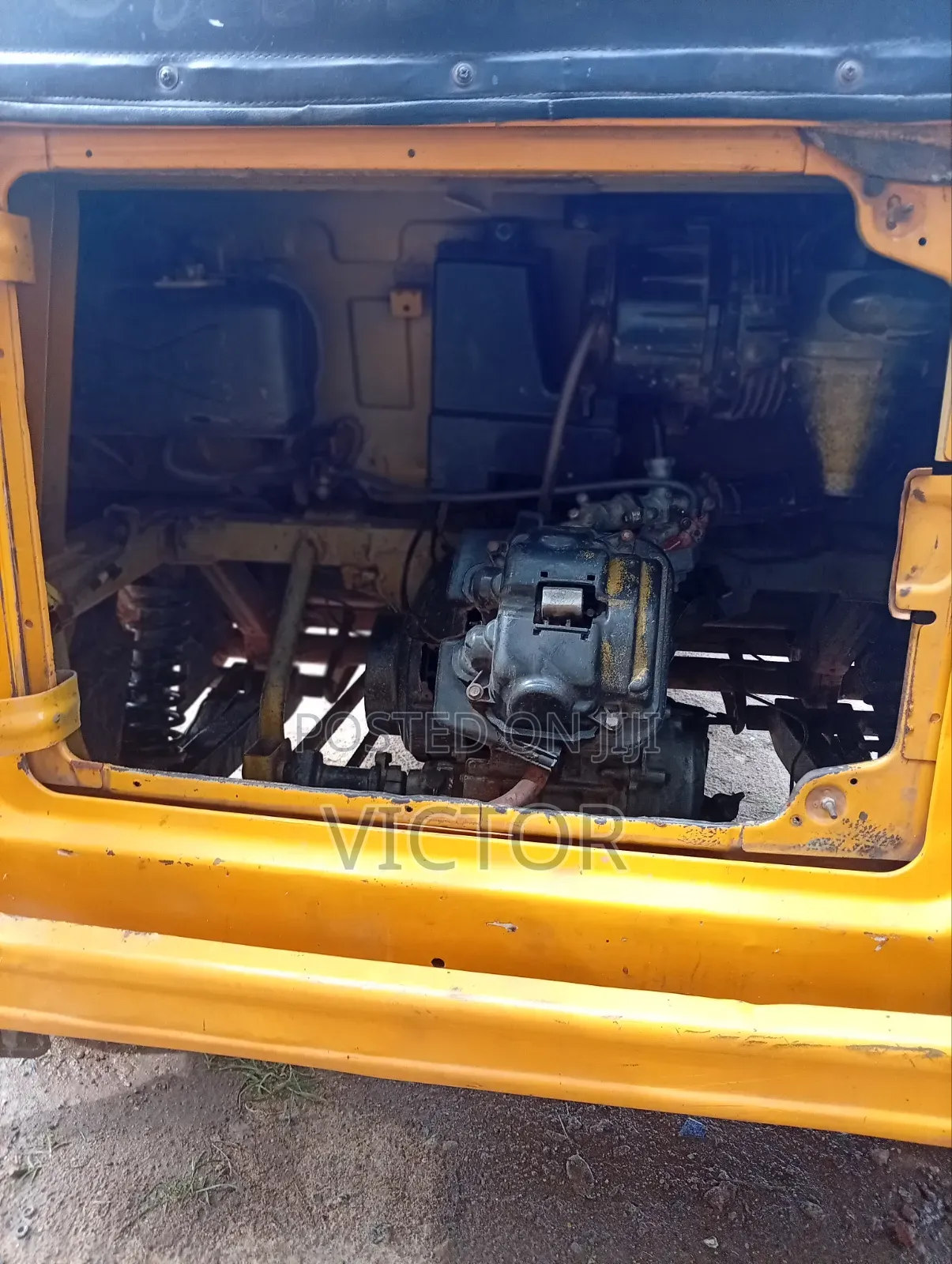 TVS King Deluxe Plus iTouch Start 2023 Yellow