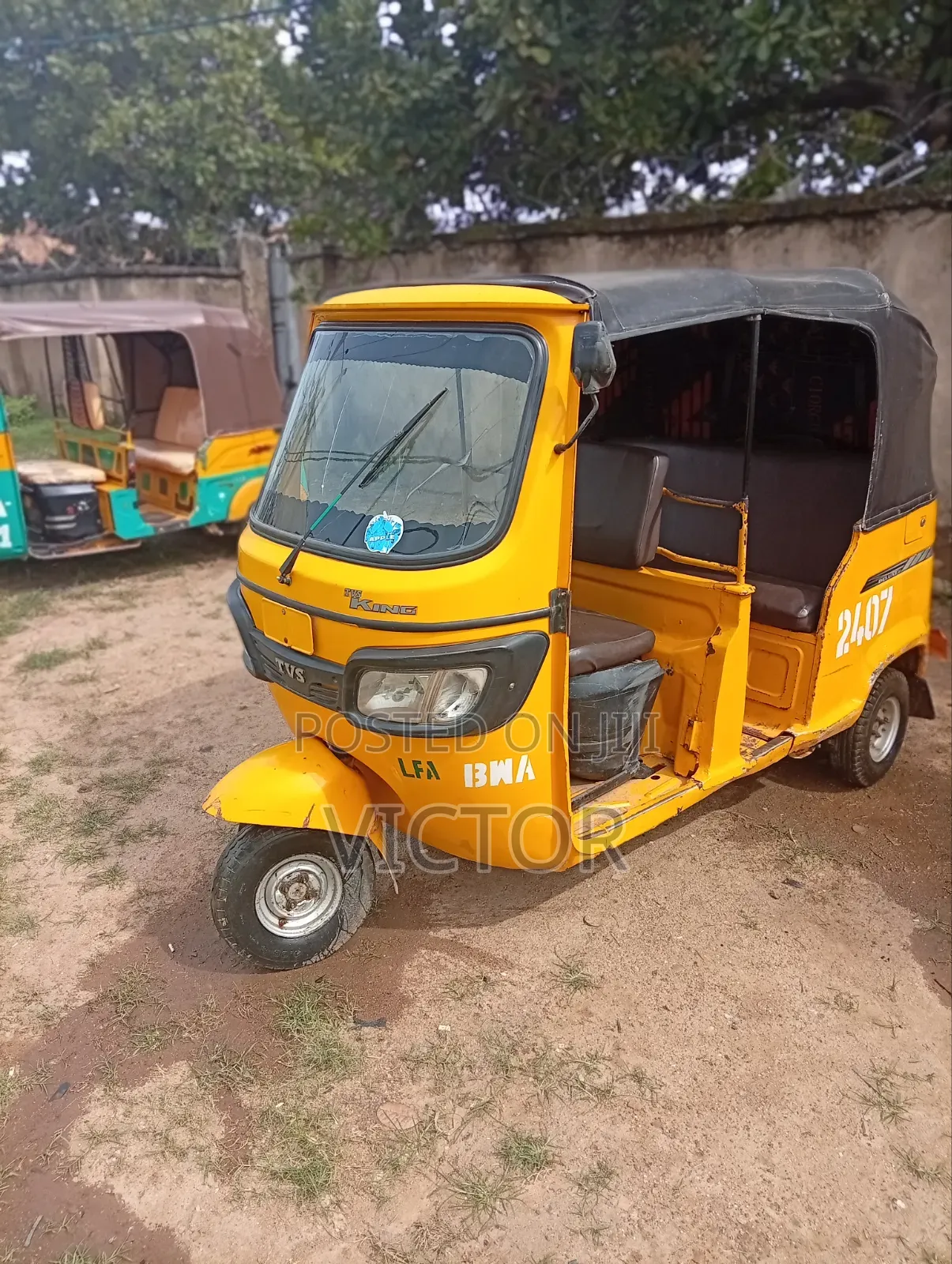 TVS King Deluxe Plus iTouch Start 2023 Yellow