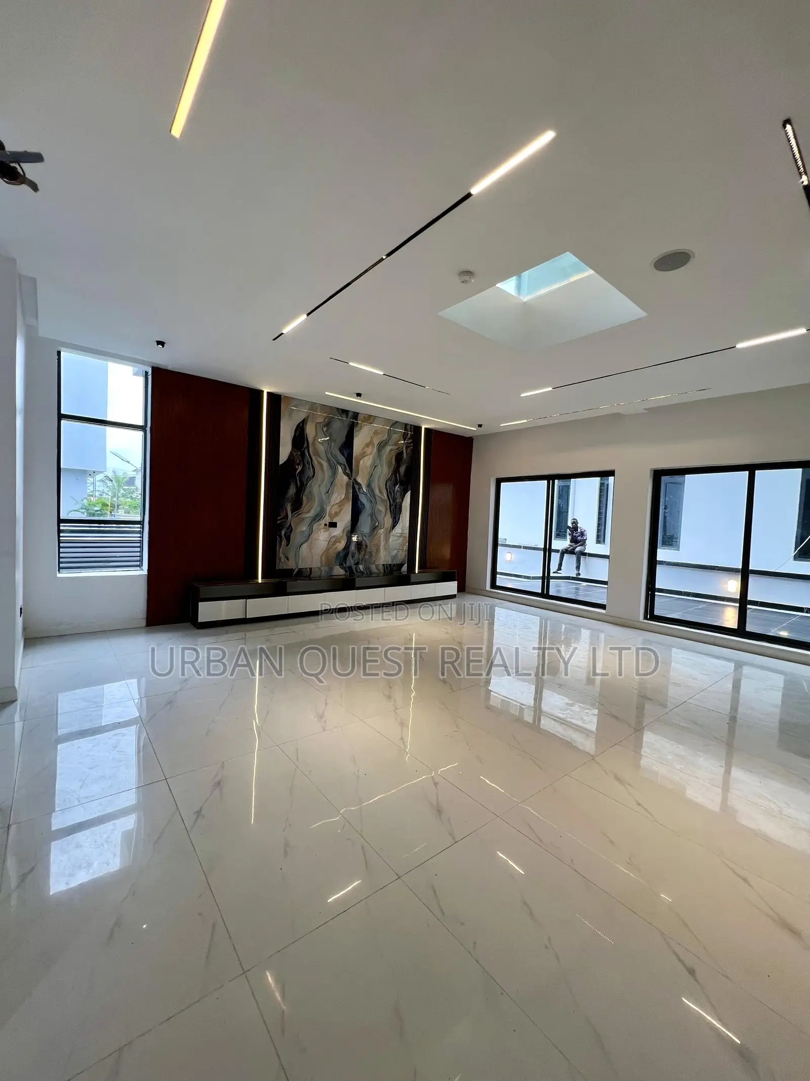 5bdrm Duplex in Lekki for sale