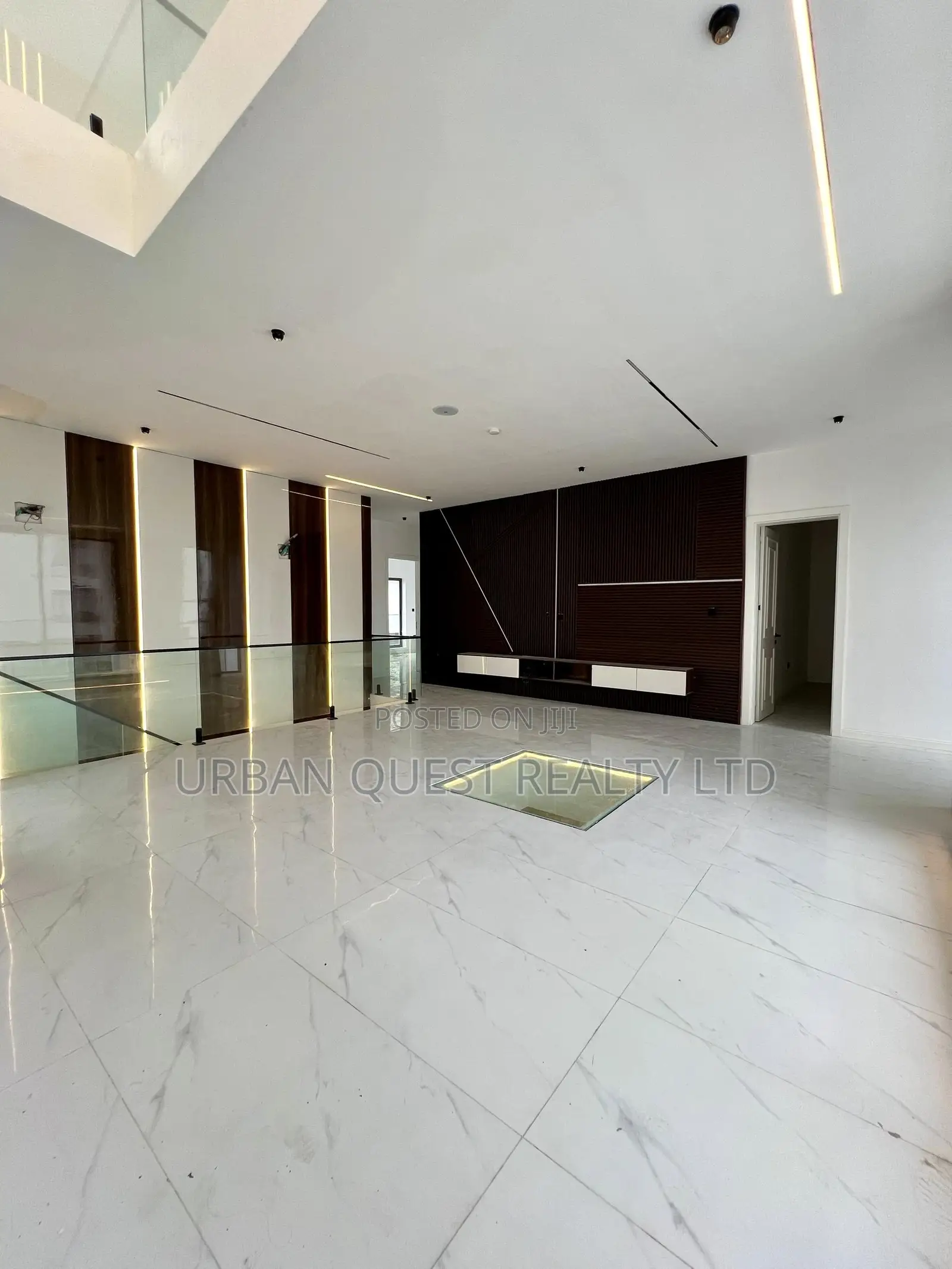 5bdrm Duplex in Lekki for sale