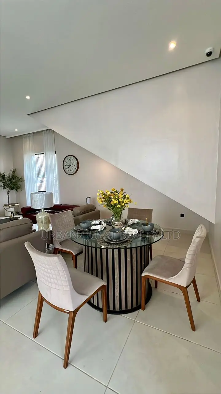 5bdrm Duplex in Lekki for sale